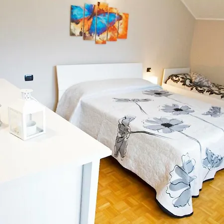 Casa Moiser شقة